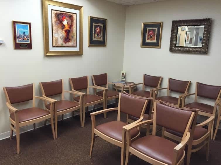 Michael Setzen Otolaryngology, PC great neck, manhattan: waiting room